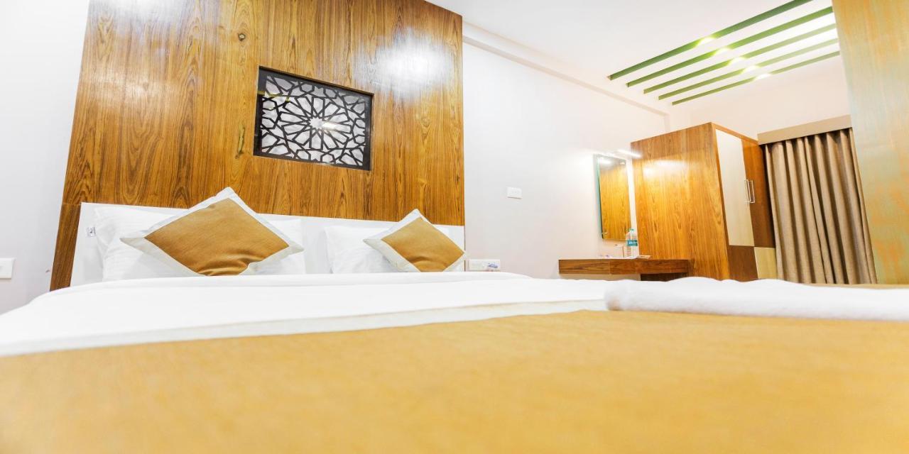 Nextel Inn, Calicut Exteriör bild